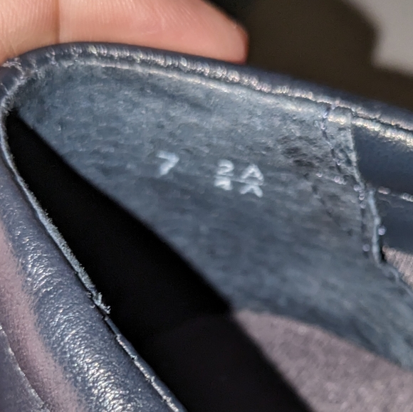 Easy Spirit Motion Leather Oxfords Navy size 7 Narrow - Picture 8 of 8